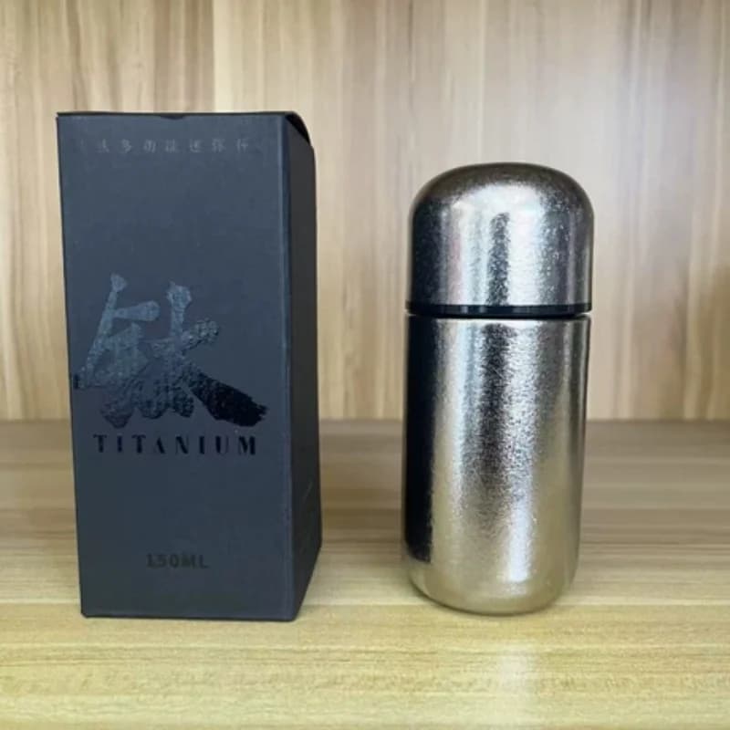 قارورة جيب من التيتانيوم الخالص 150ml